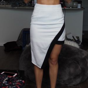 Asymmetrical midi skirt.
